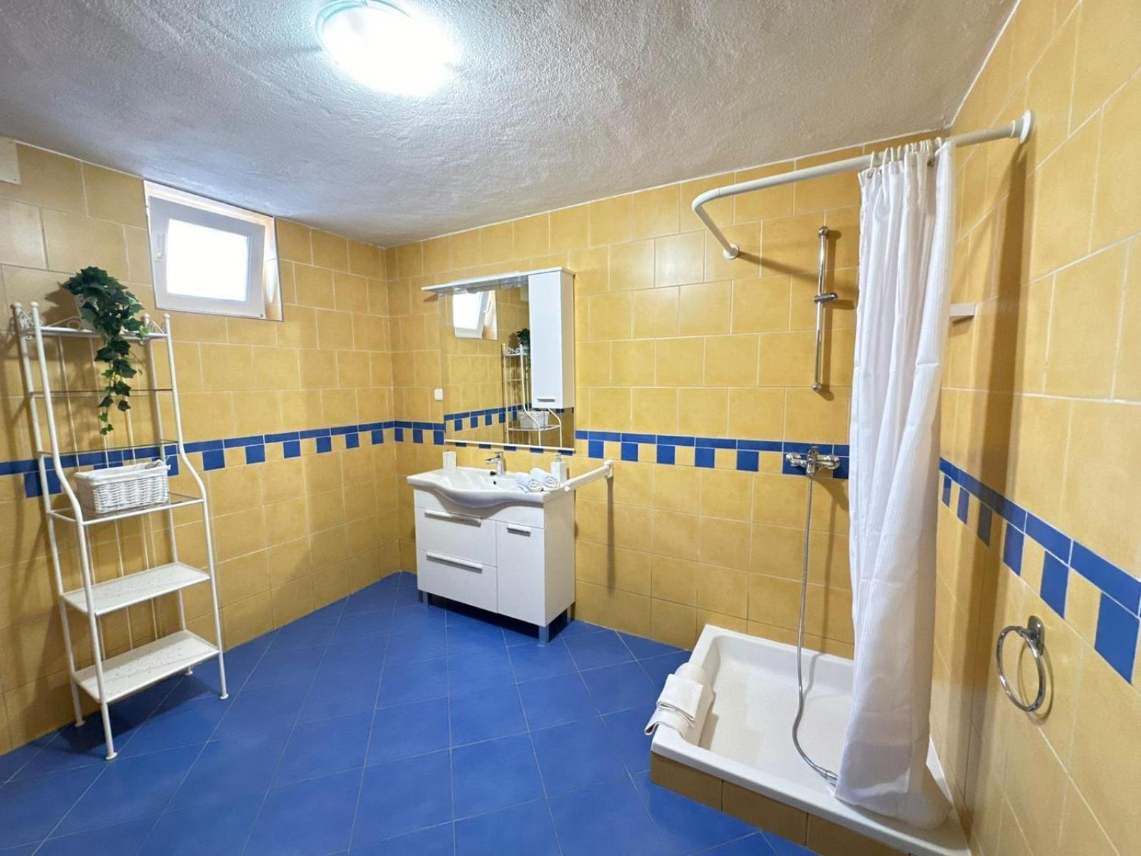Guest House Kovacevic Hvar Town Exterior photo
