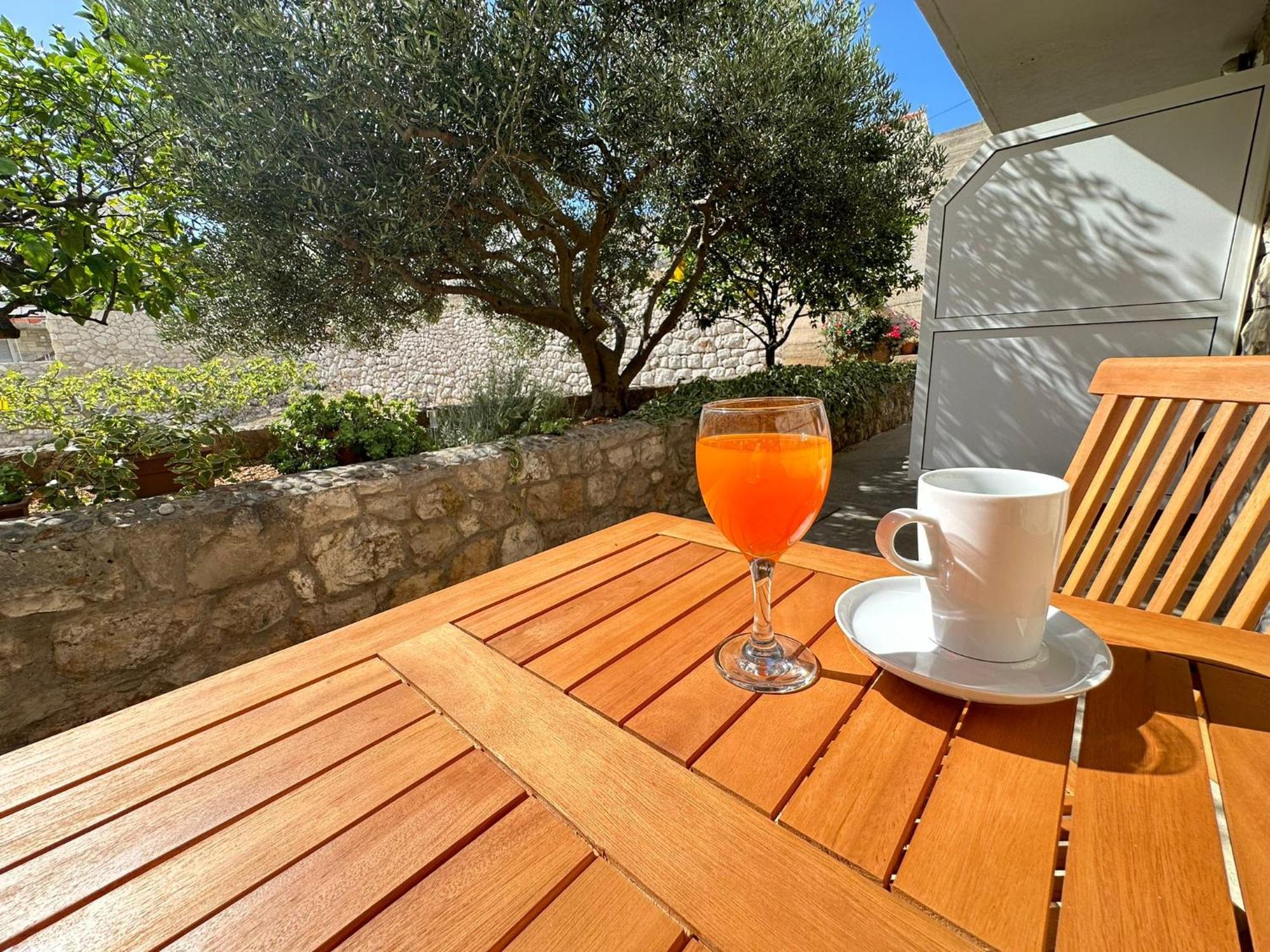 Guest House Kovacevic Hvar Town Exterior photo