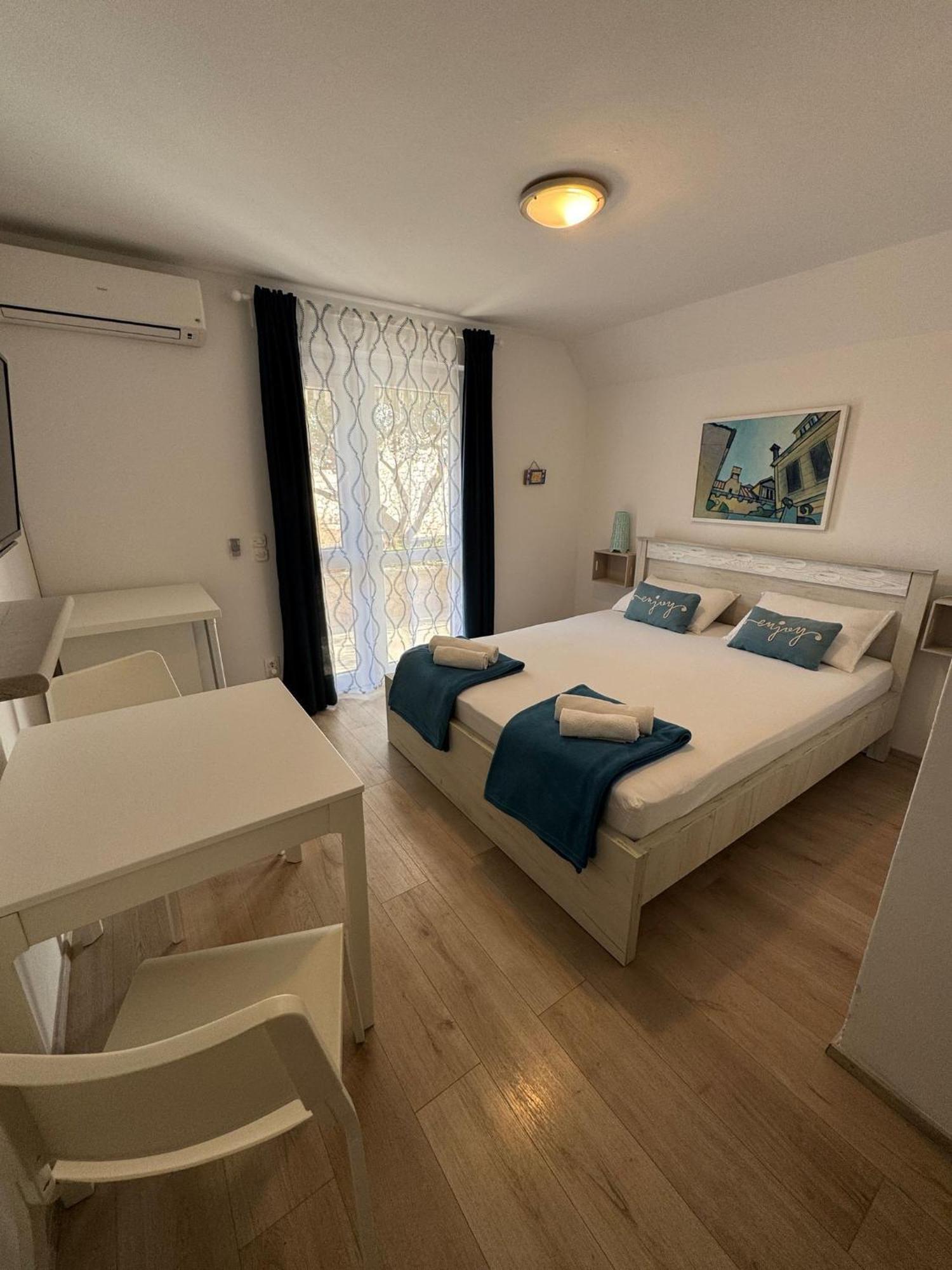 Guest House Kovacevic Hvar Town Exterior photo