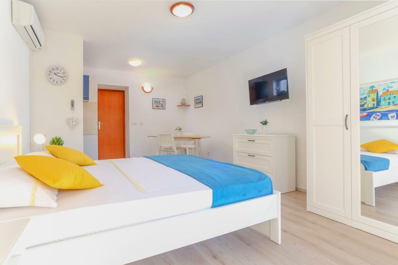 Guest House Kovacevic Hvar Town Exterior photo