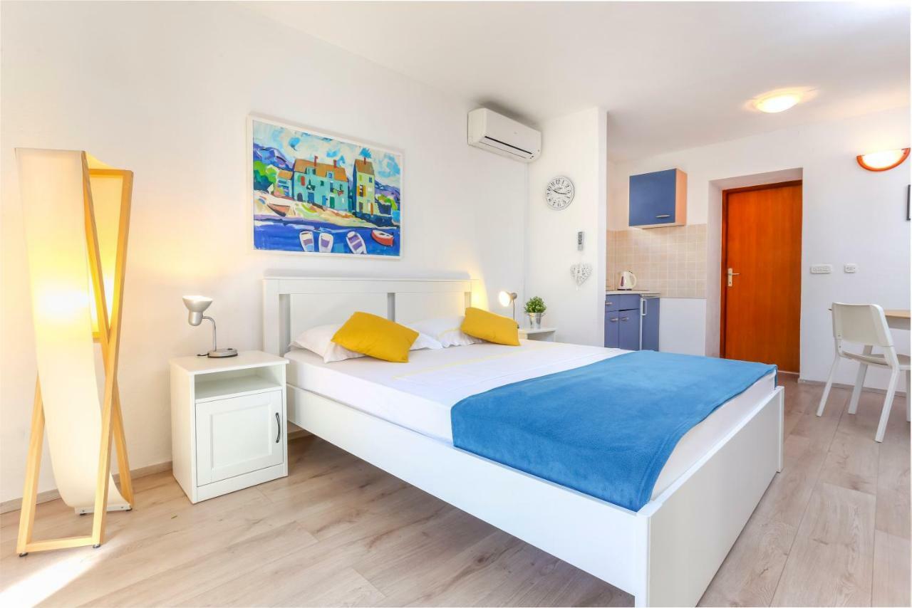 Guest House Kovacevic Hvar Town Exterior photo